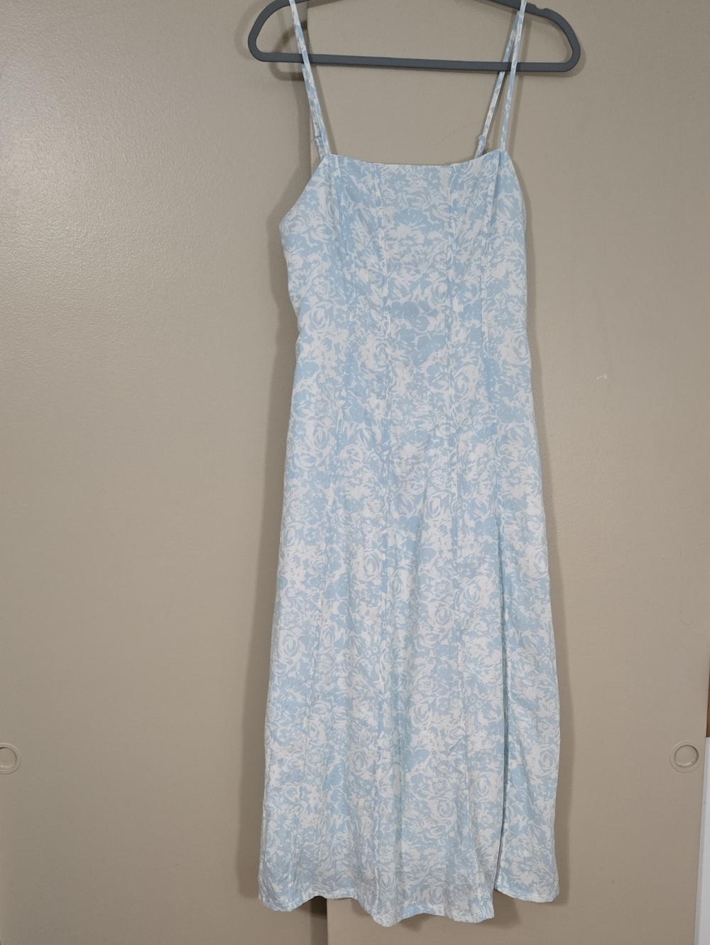 Lulu's Light Blue Floral Midi Slip Dress With Pockets Size Large NWT